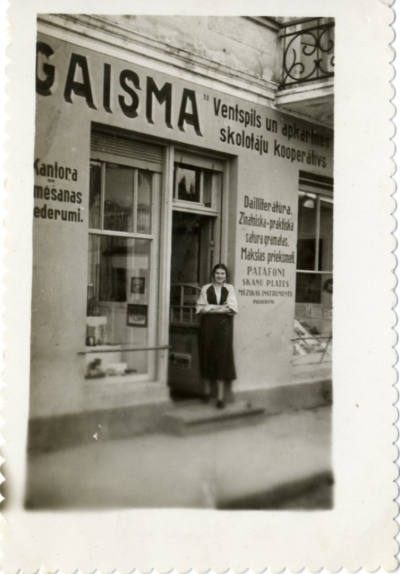 Skolotāju kooperatīva veikals “Gaisma” Kuldīgas ielā.
