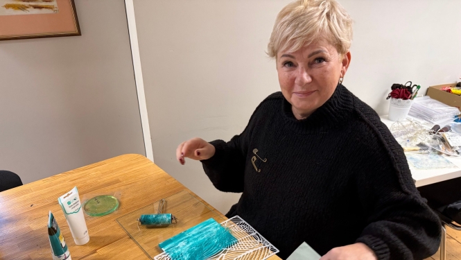 Pastkartīšu darbnīca gēla apdrukas “Gel-print” tehnikā
