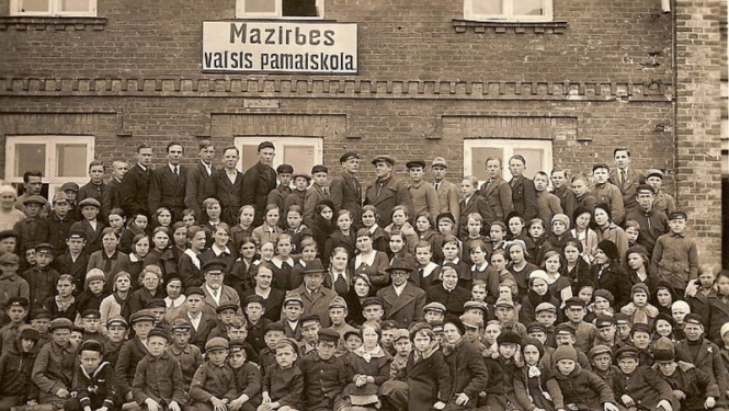 Ventspils muzeja lasītavā: ceļojums pa lībiešu ciemiem. Mazirbe