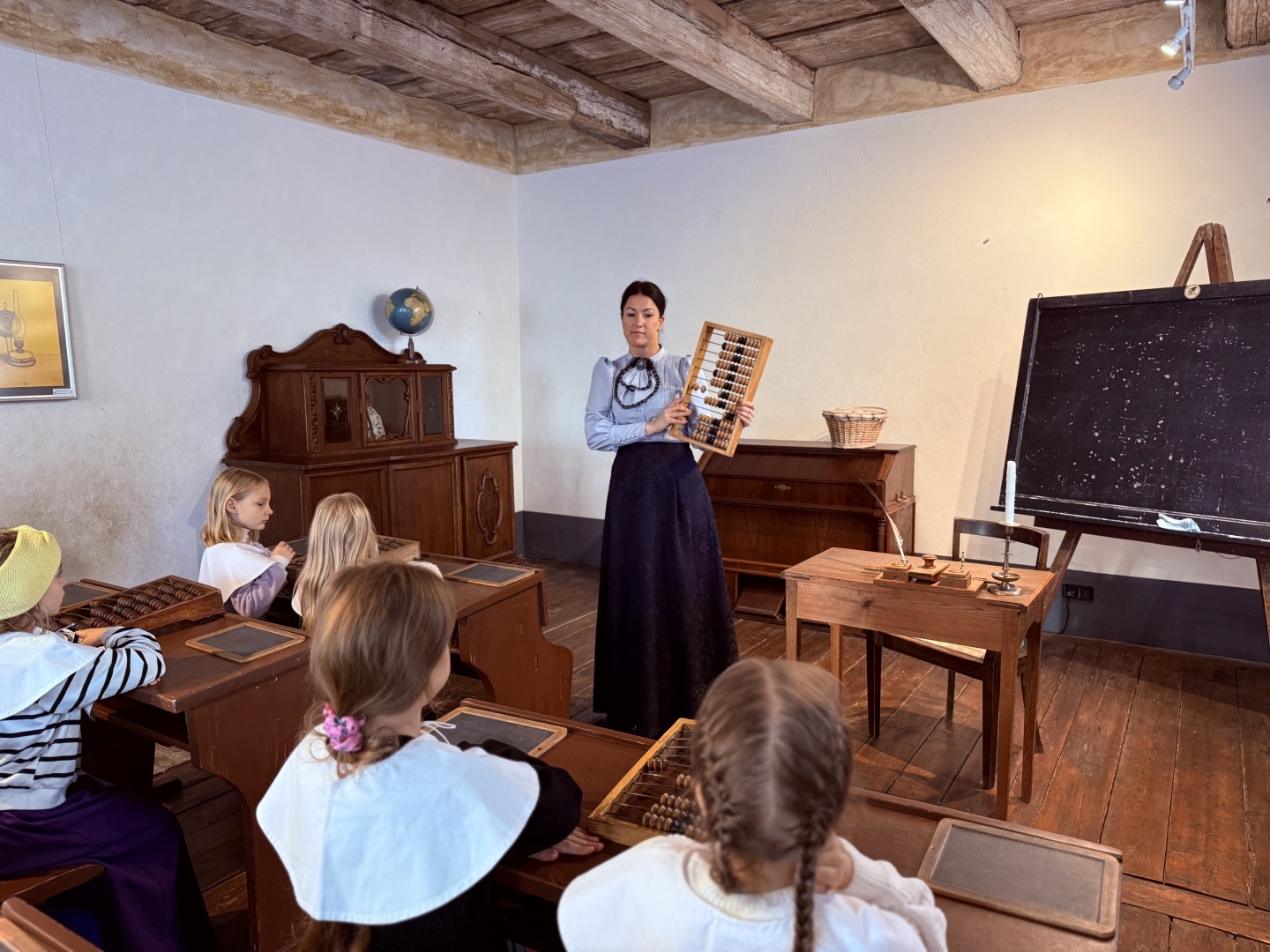 sena skolas klase