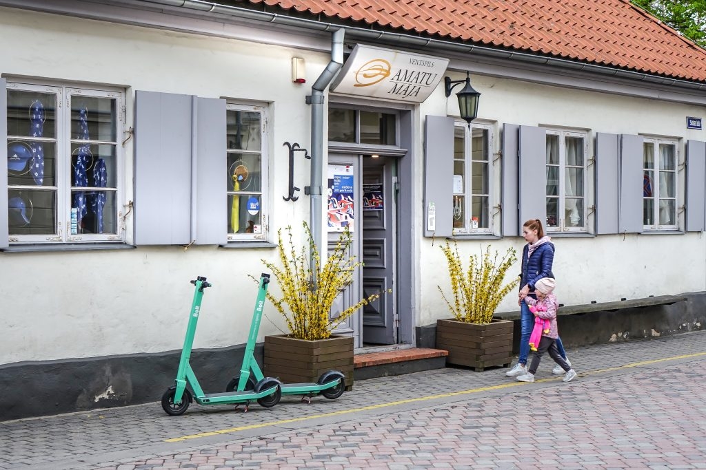 Amatu māja