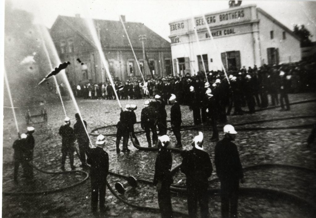 VVM_1539-Pl-Ugunsdzēsēju-svētki-Ventspilī-65-g-svinibas-laikam-1936-1930tie-1-1024x709.jpg