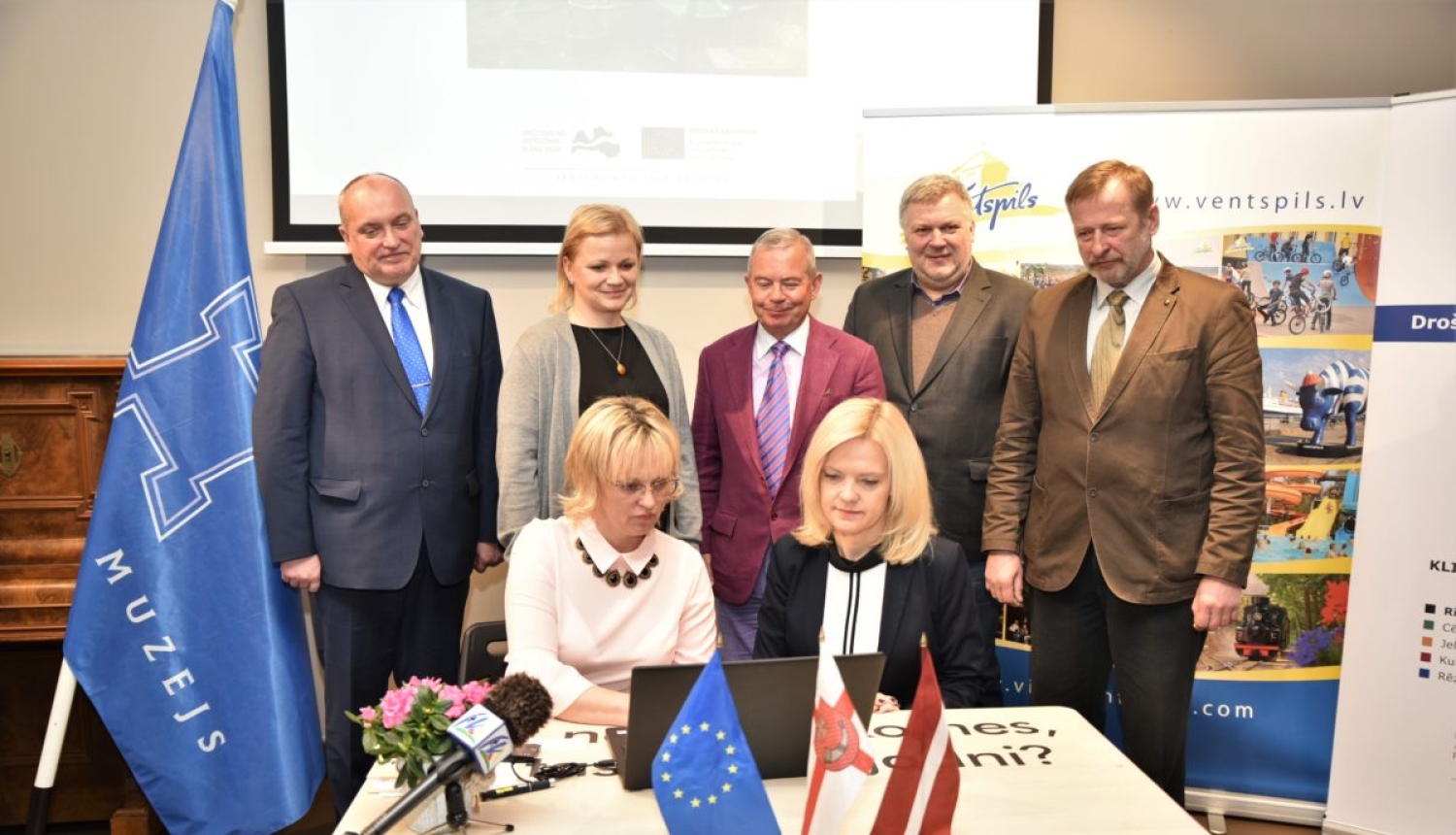 Vakar tika parakstīta vienošanās par projekta „Ziemeļkurzemes kultūrvēsturiskā un dabas mantojuma saglabāšana, eksponēšana un tūrisma piedāvājuma attīstība” realizāciju