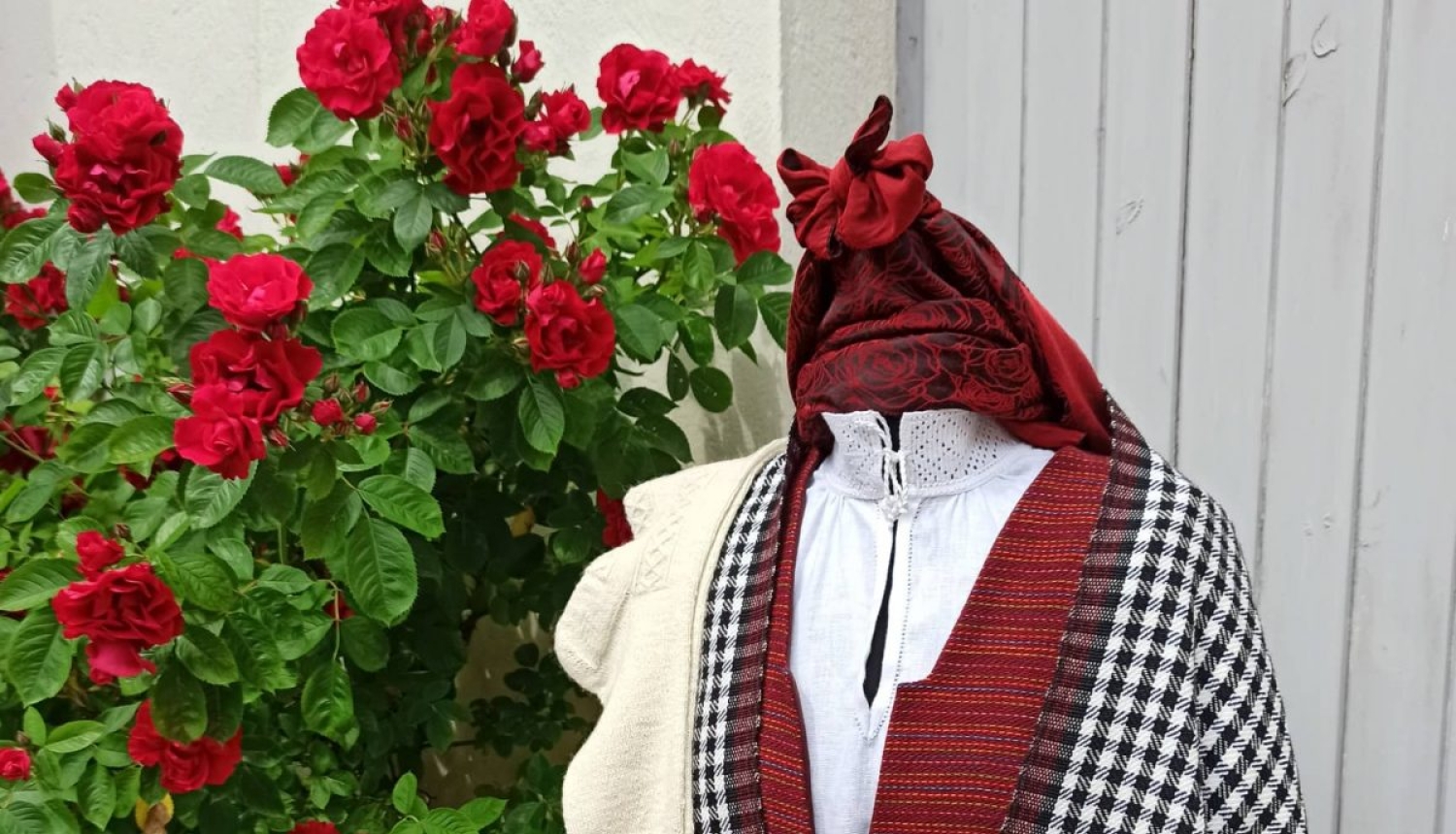 Kā darināt tautas tērpu
